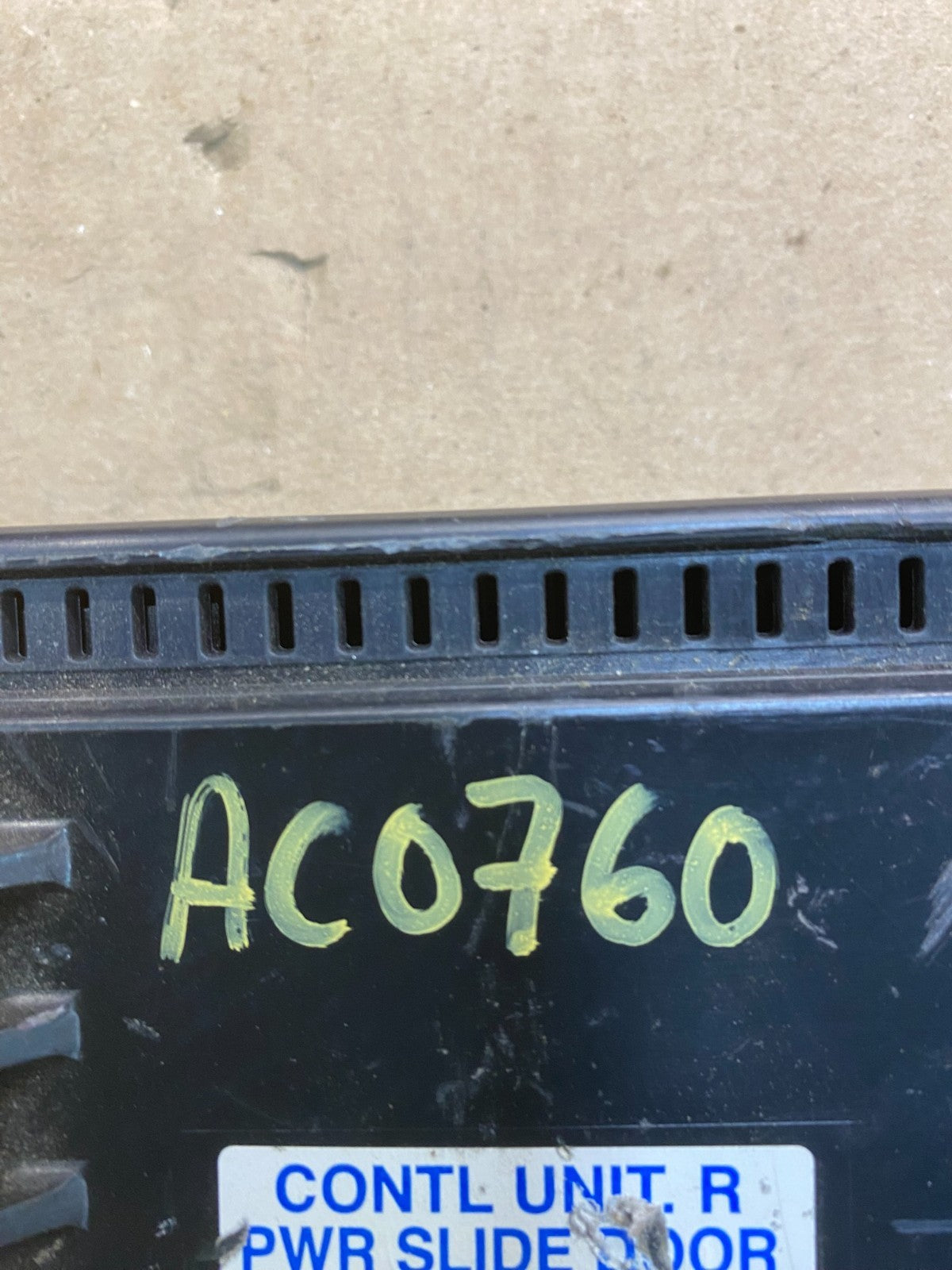 2005 - 2010 Honda Odyssey Rear Right Passenger Sliding Door Module AC0760 DG3