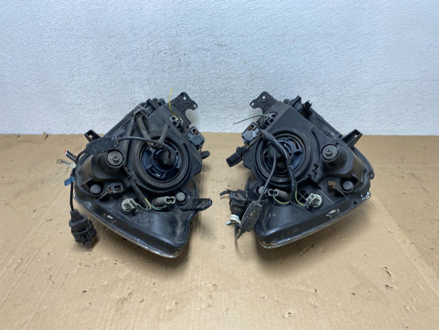 2004-2007 Mitsubishi Lancer Left+Right Side Headlights Halogen AE9289 DW8