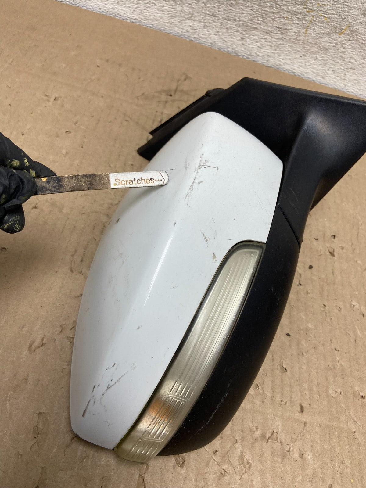 2012-2014 Ford Focus Right Passenger View Door Turn Sgn Mirror AI2335 DG4