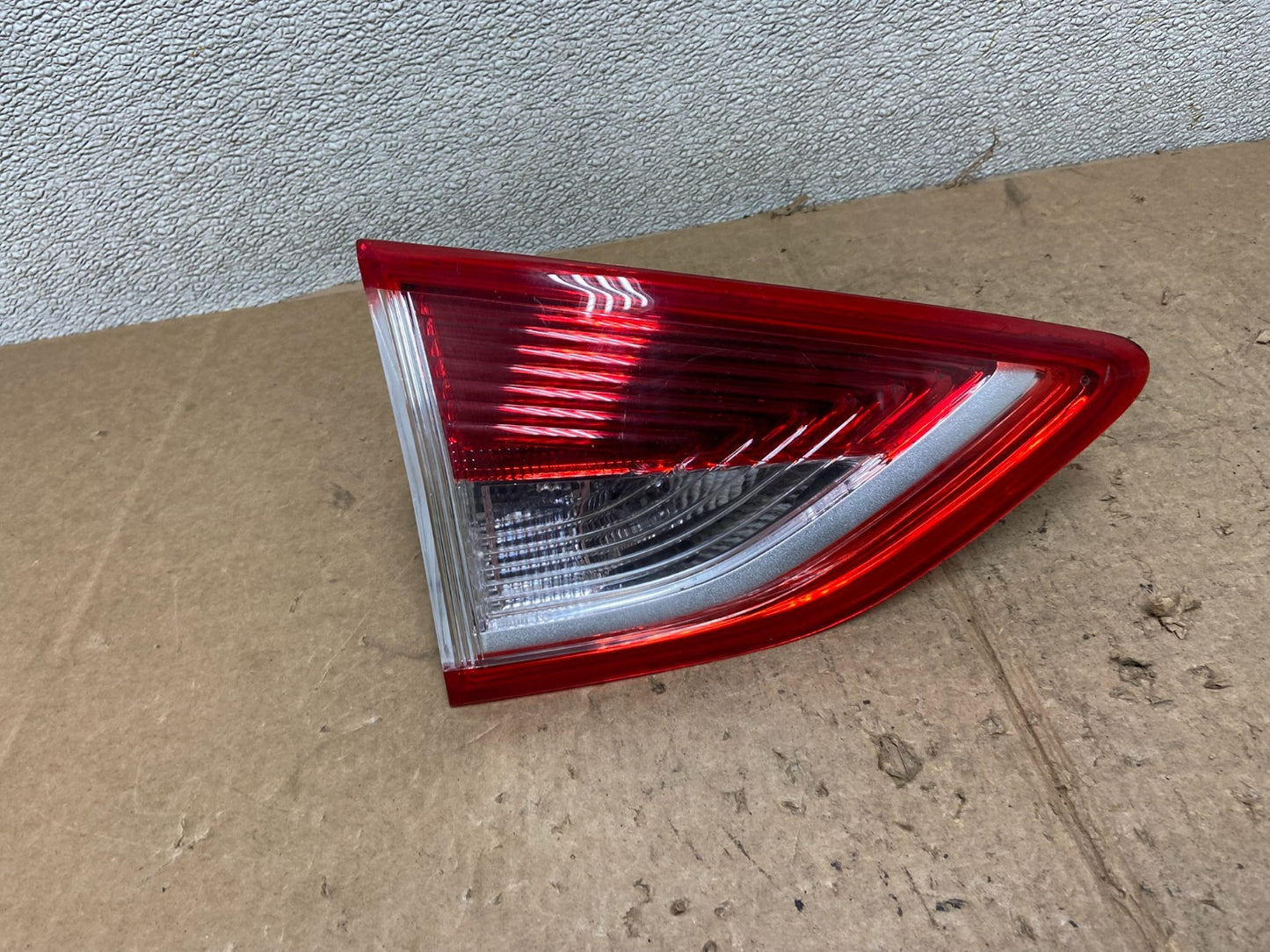 2013 to 2016 Ford Escape Left Driver LH Side Inner Tail Light OEM AA4107 DW0