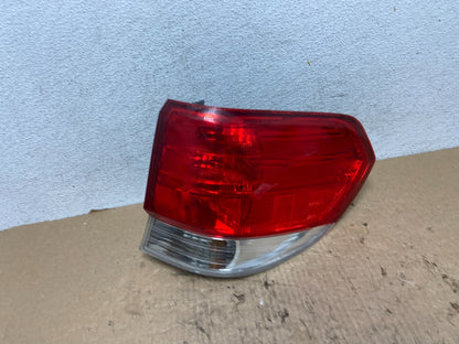 2008 2009 2010 Honda Odyssey Right Passenger Side Tail Light AF8405 DW0