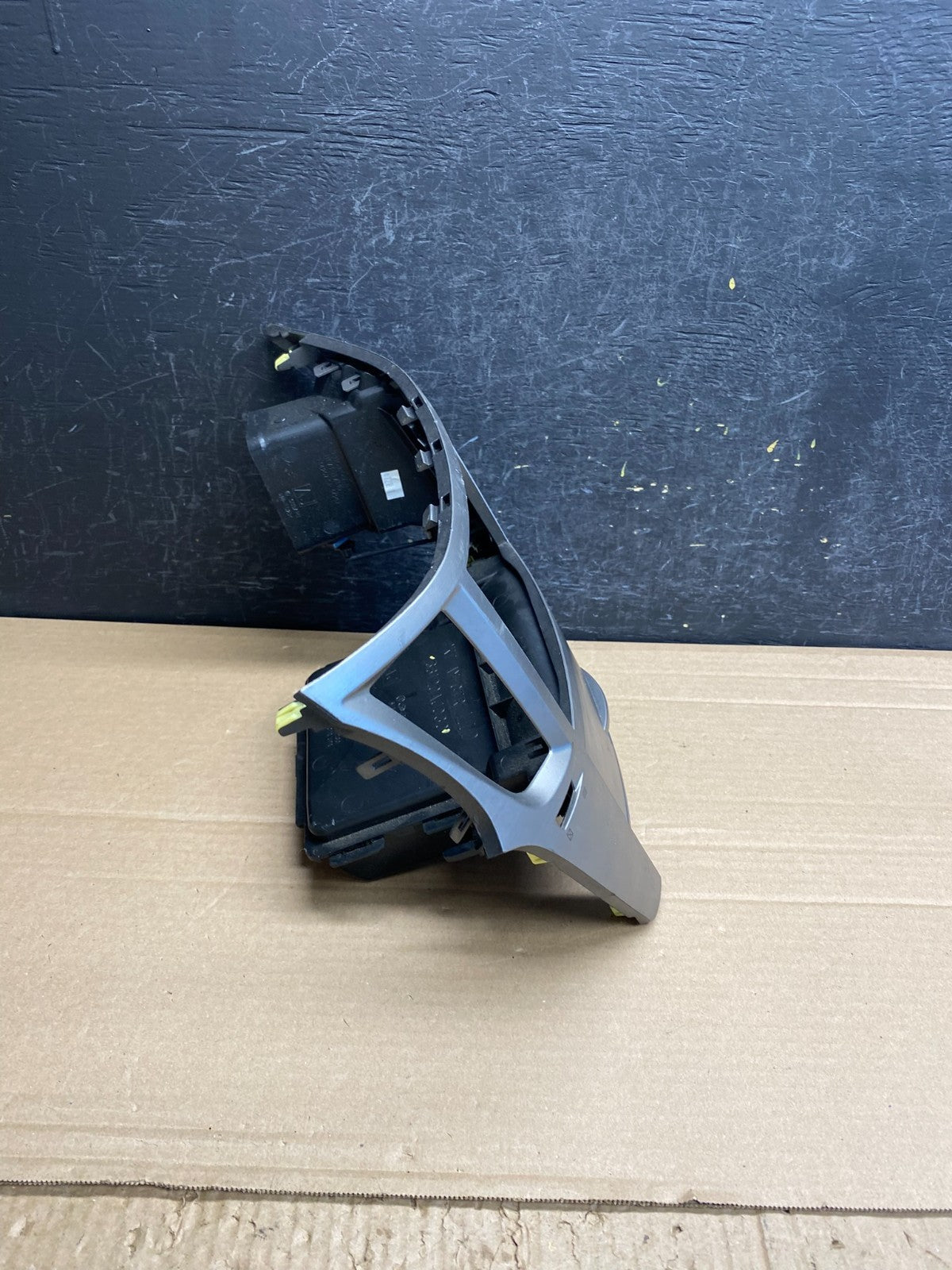 2010 - 2014 Subaru Legacy Radio Console Dashboard Center Panel Trim AG0009 DG1