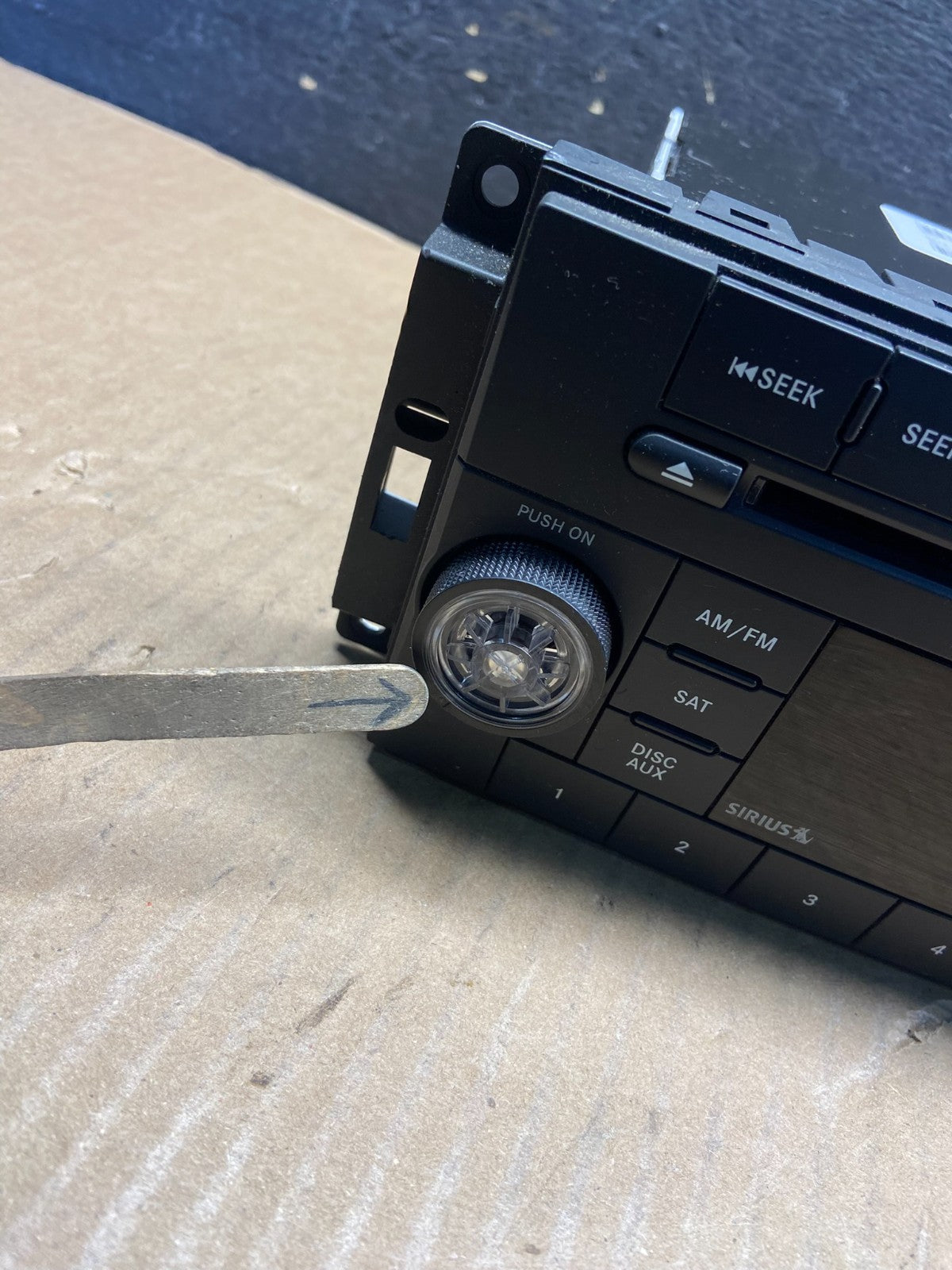 2007-2012 Chrysler Dodge Jeep Ram Radio CD MP3 AUX Receiver AF9396 DG1