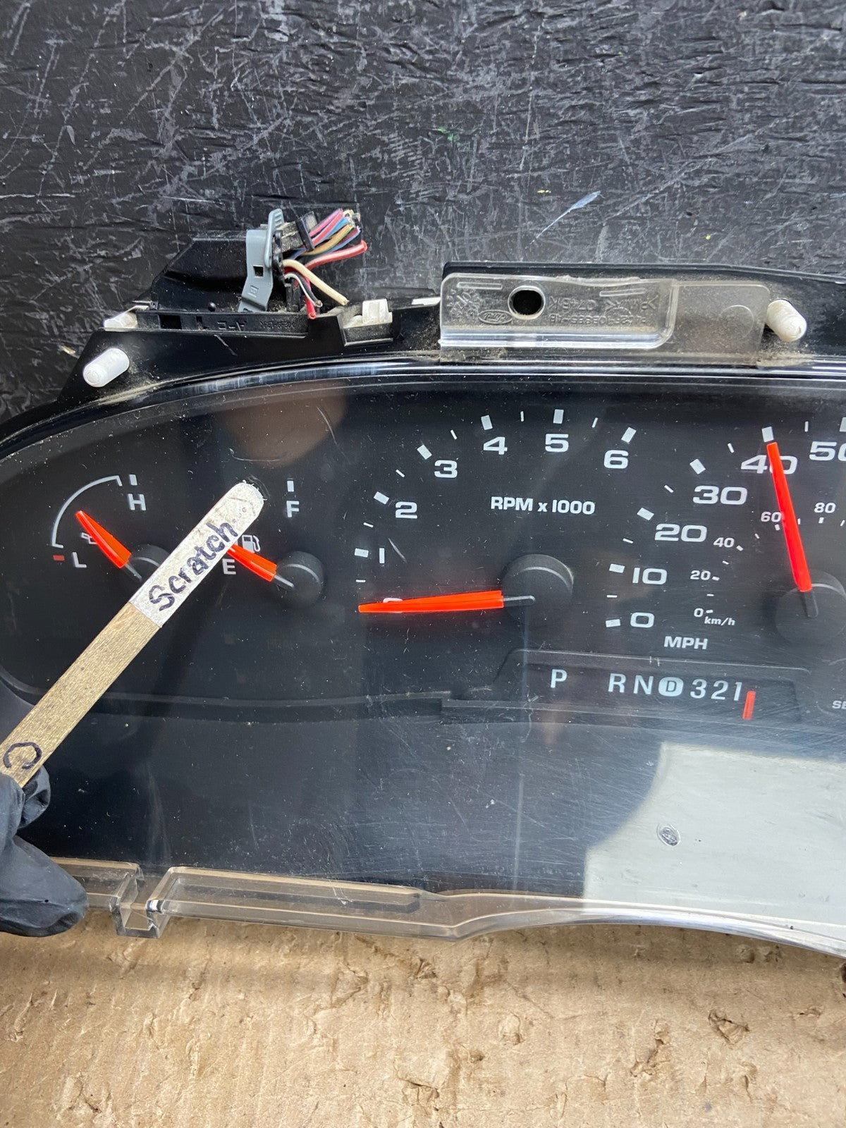 2004–2008 Ford E-150, E-250, E-350 Econoline Speedometer Cluster Gauge af1623 DG2