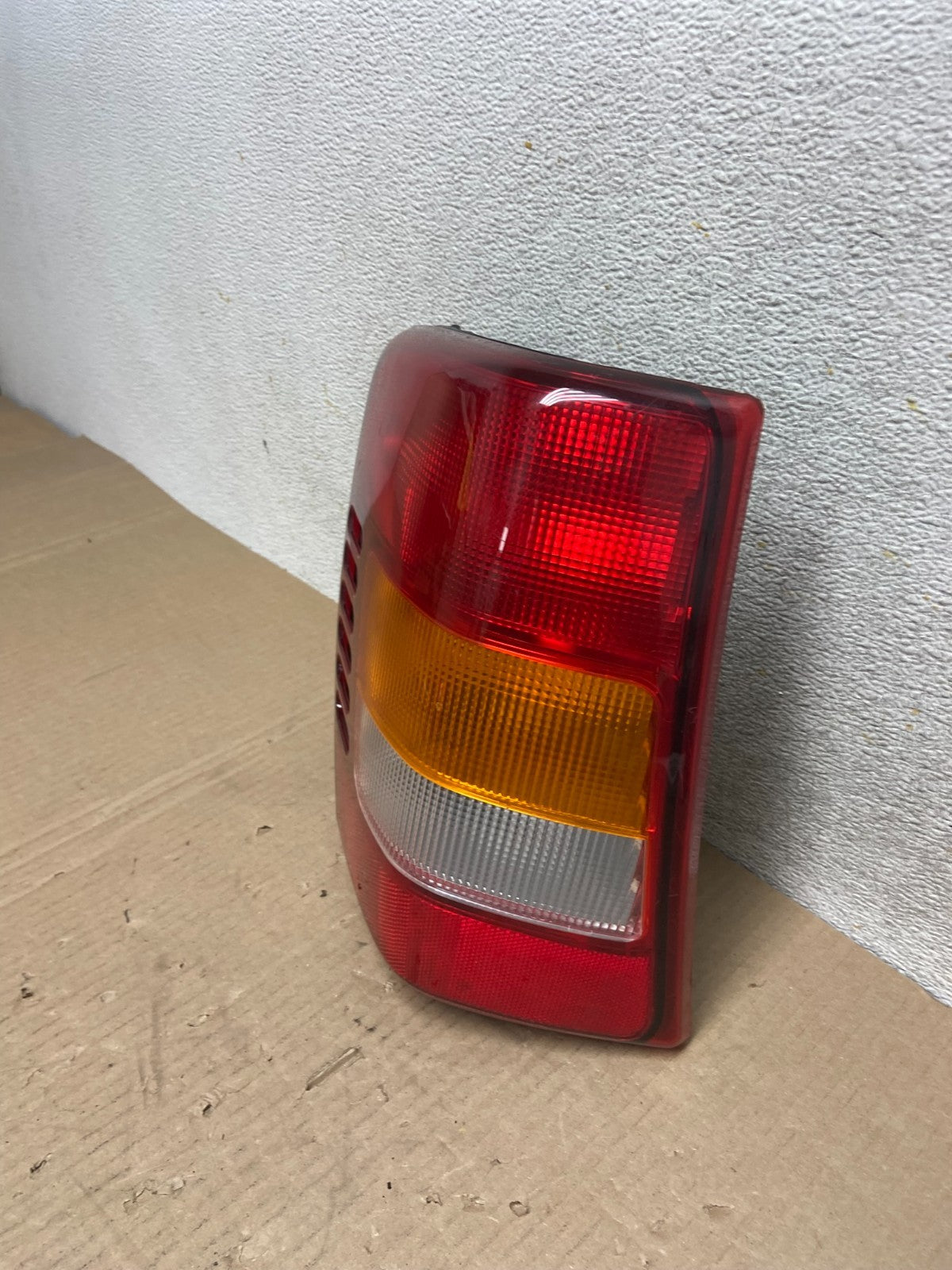 1999 - 2004 Jeep Grand Cherokee WJ Left Driver Lh Tail Light DEPO AI9609 LK1