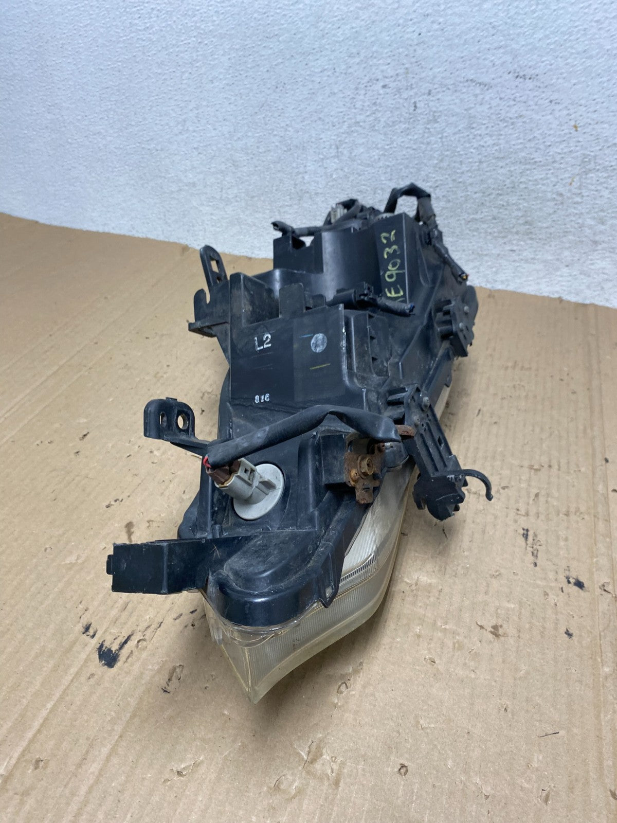 2011 to 2014 Nissan Murano Headlight Right Passenger Rh Halogen AE9032 DW9