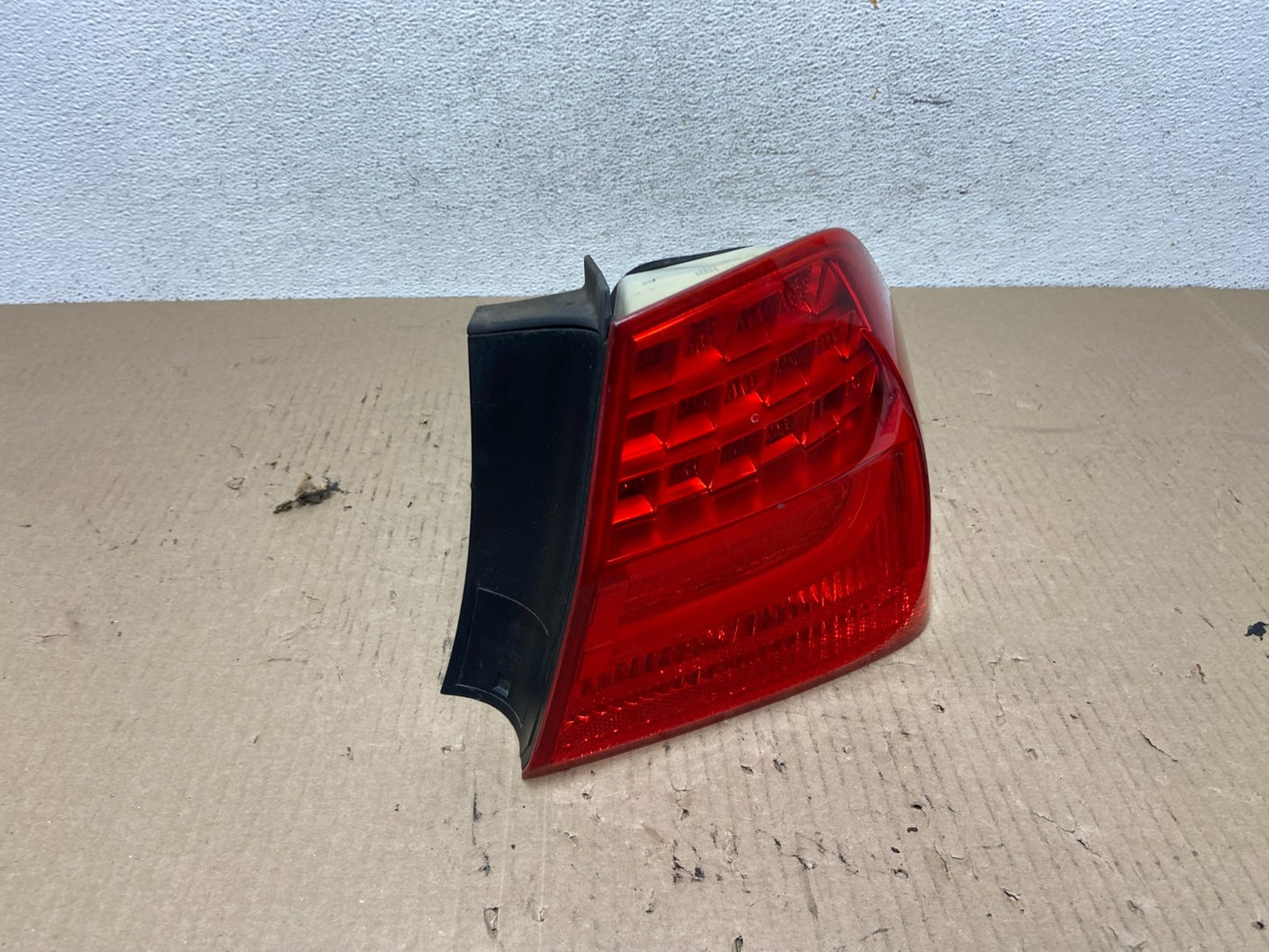 2009 2010 BMW 328i 3 Series Right Passenger RH Side Tail Light AF5934 LK2