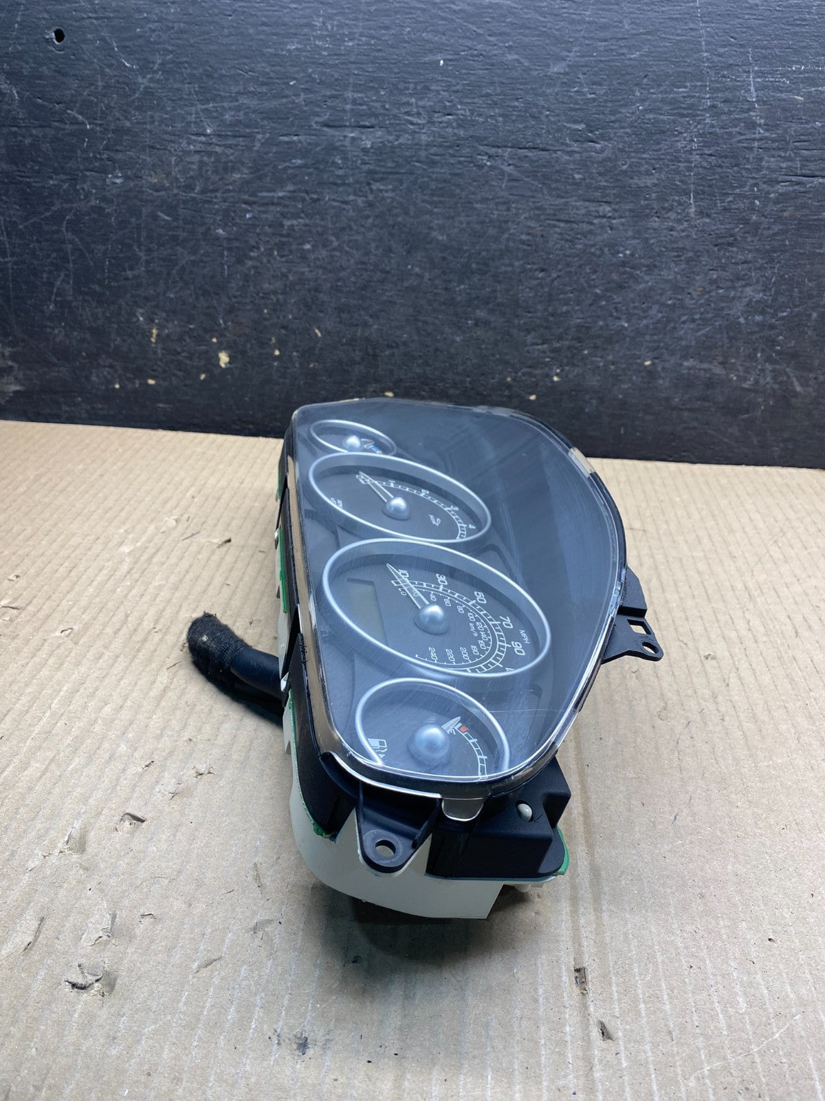 2002 to 2008 Jaguar X-Type Instrument Cluster Gauge Speedometer AI4861 DW2