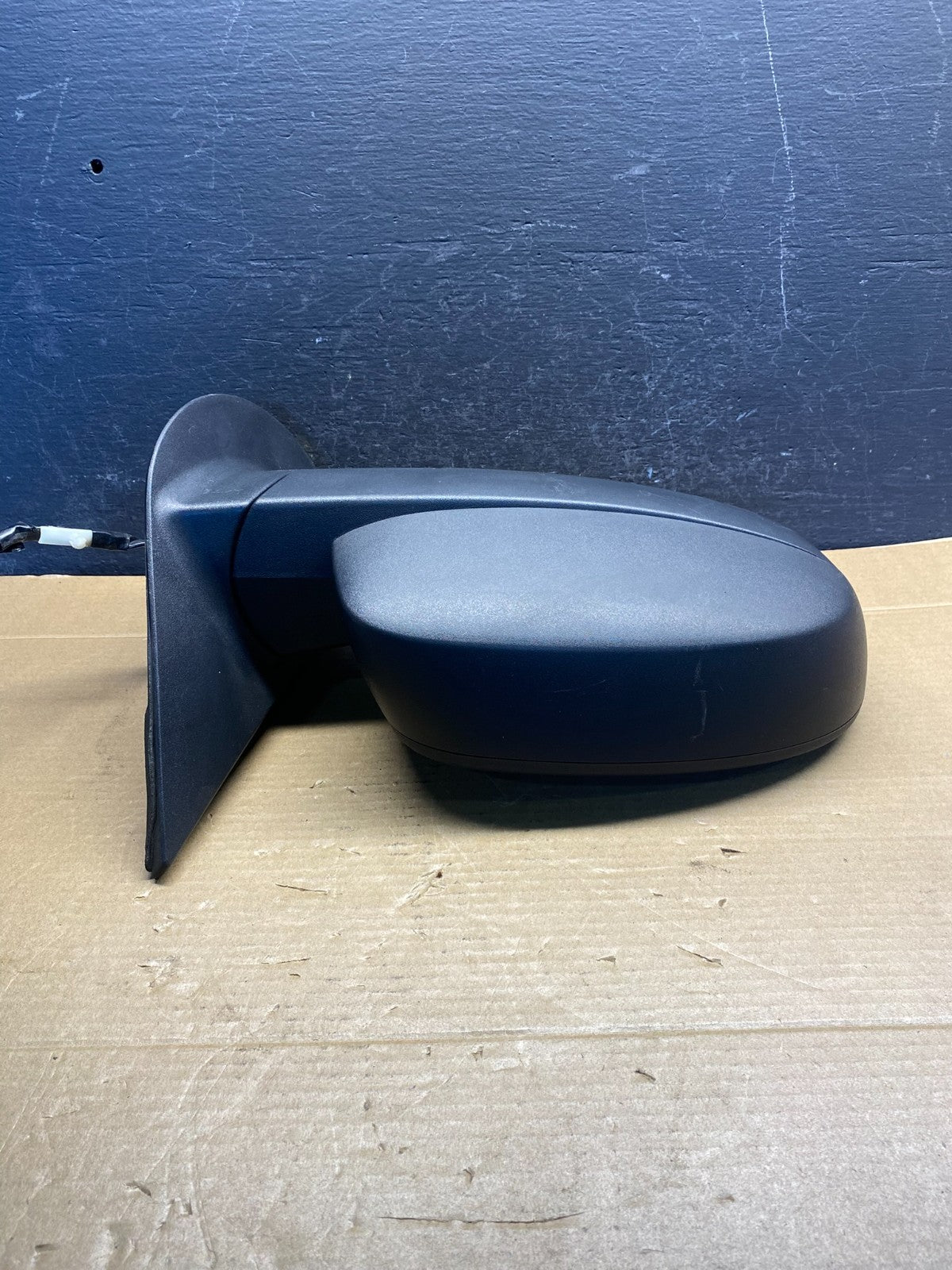 2007-2013 Chevrolet Tahoe Silverado Suburban Right Passenger Mirror AD6628 DW1