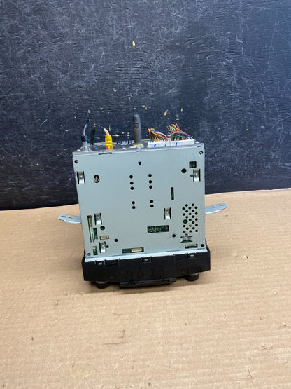 2011 to 2012 Hyundai Sonata Am Fm Cd Player Radio Receiver AH1515 DG4