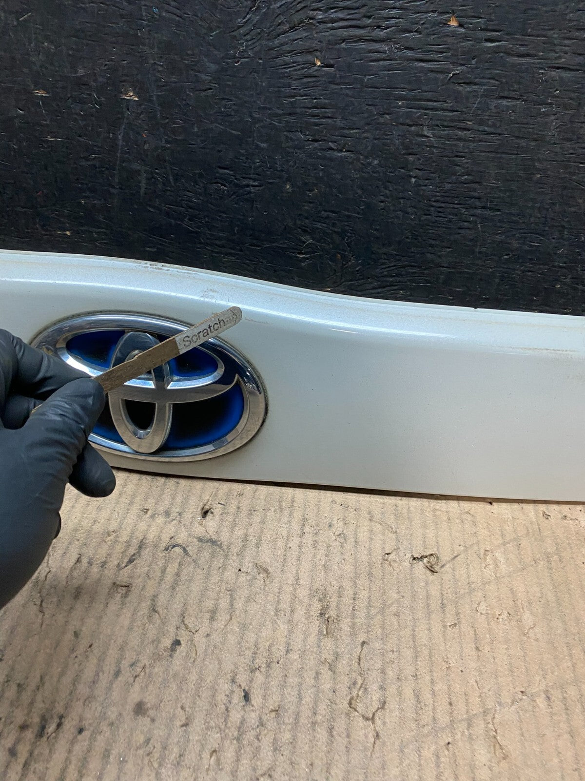 2010 to 2015 Toyota Prius Trunk Rear Tailgate Molding Panel 76801-00900 J7288 DG5