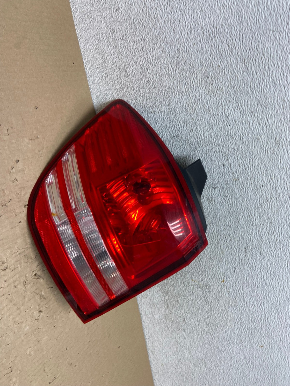 2009 2010 2011 Dodge Journey Left Driver Lh Tail Light AE9847 LK2