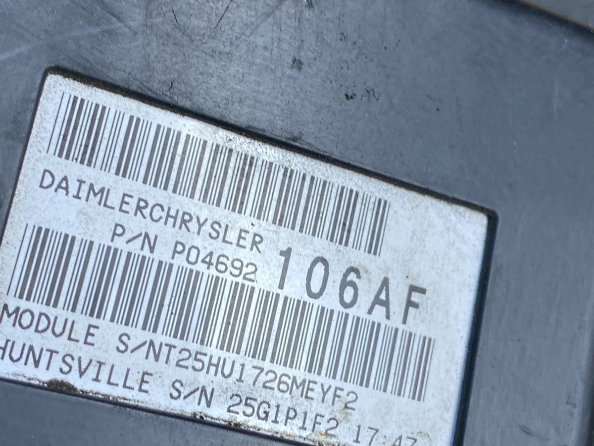 2007 Jeep Grand Cherokee Commander Fuse Box BCM Body Control Module R9051 DG8