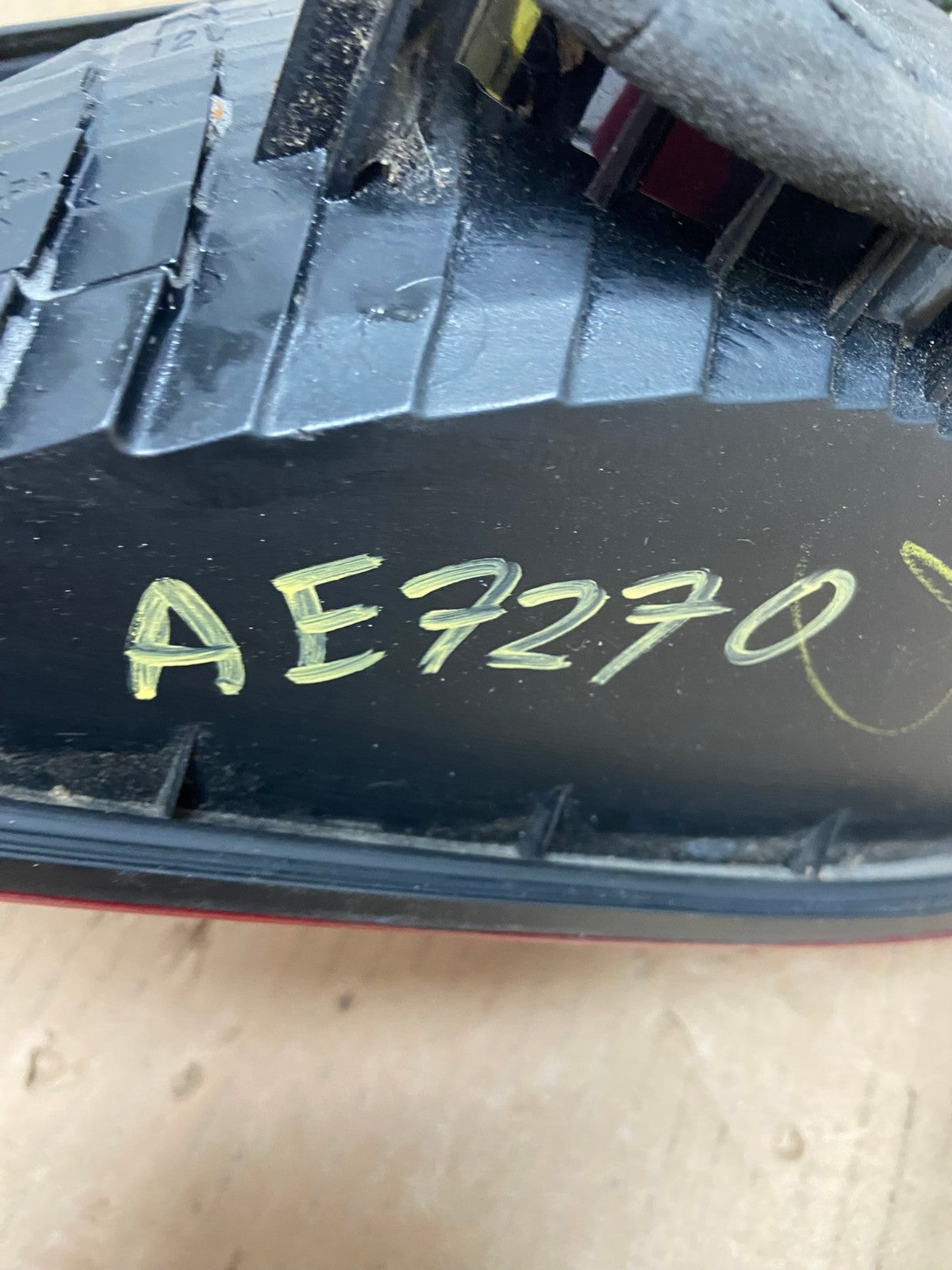 2002 2003 2004 Toyota Camry Left Driver LH Side Tail Light AE7270 LK5