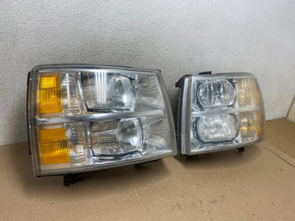 2007 to 2014 Chevrolet Silverado Left+Right Side Headlights AJ2476 DW2