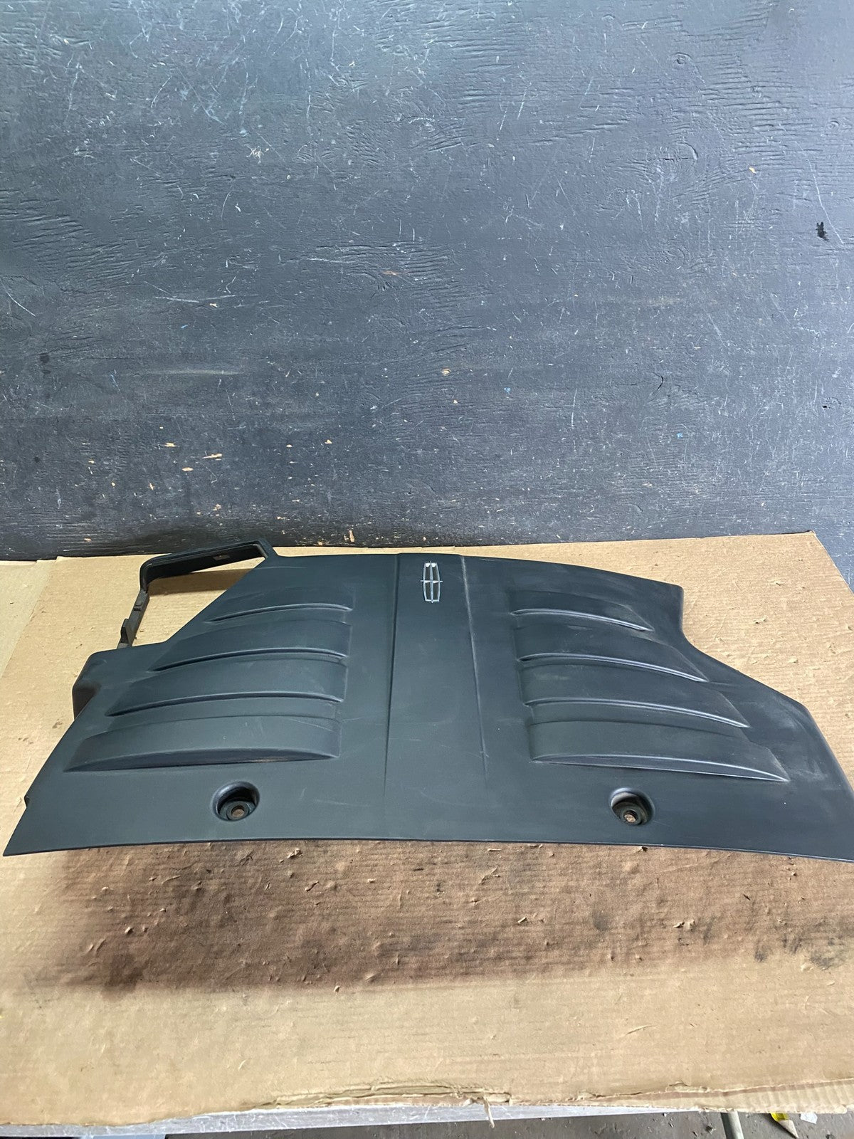2004 Lincoln Aviator Engine Plastic Trim Motor Cover O8229 PS1