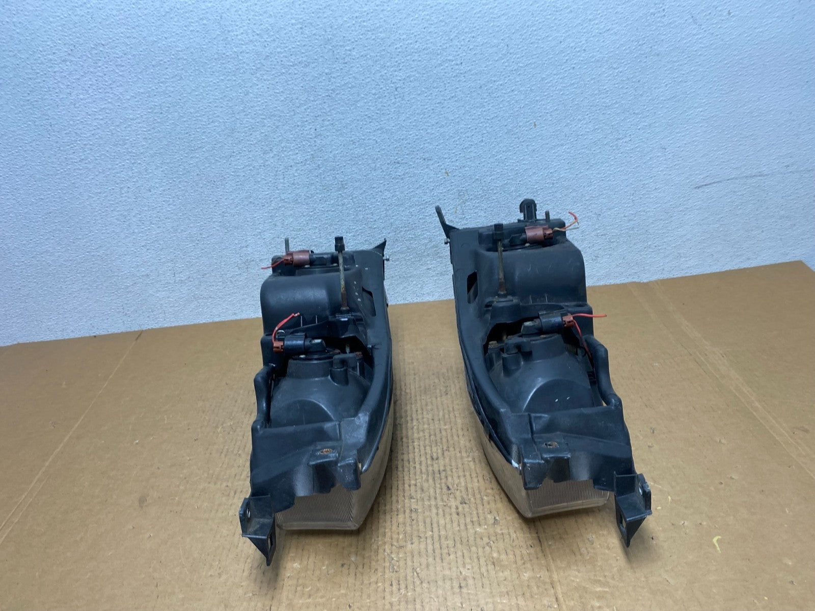 1992 1993 1994 Toyota Camry Left+Right Halogen Headlights TYC AE0308 DW8