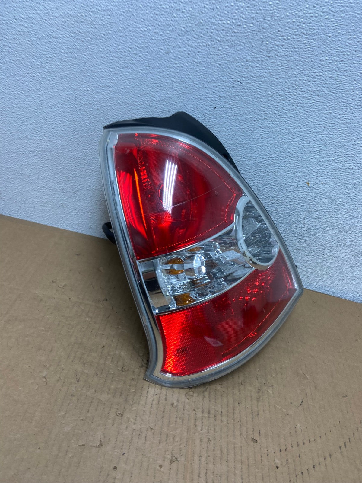 2007-2011 Hyundai Accent Hatchback Left Driver LH Side Tail Light AD0883 LK2