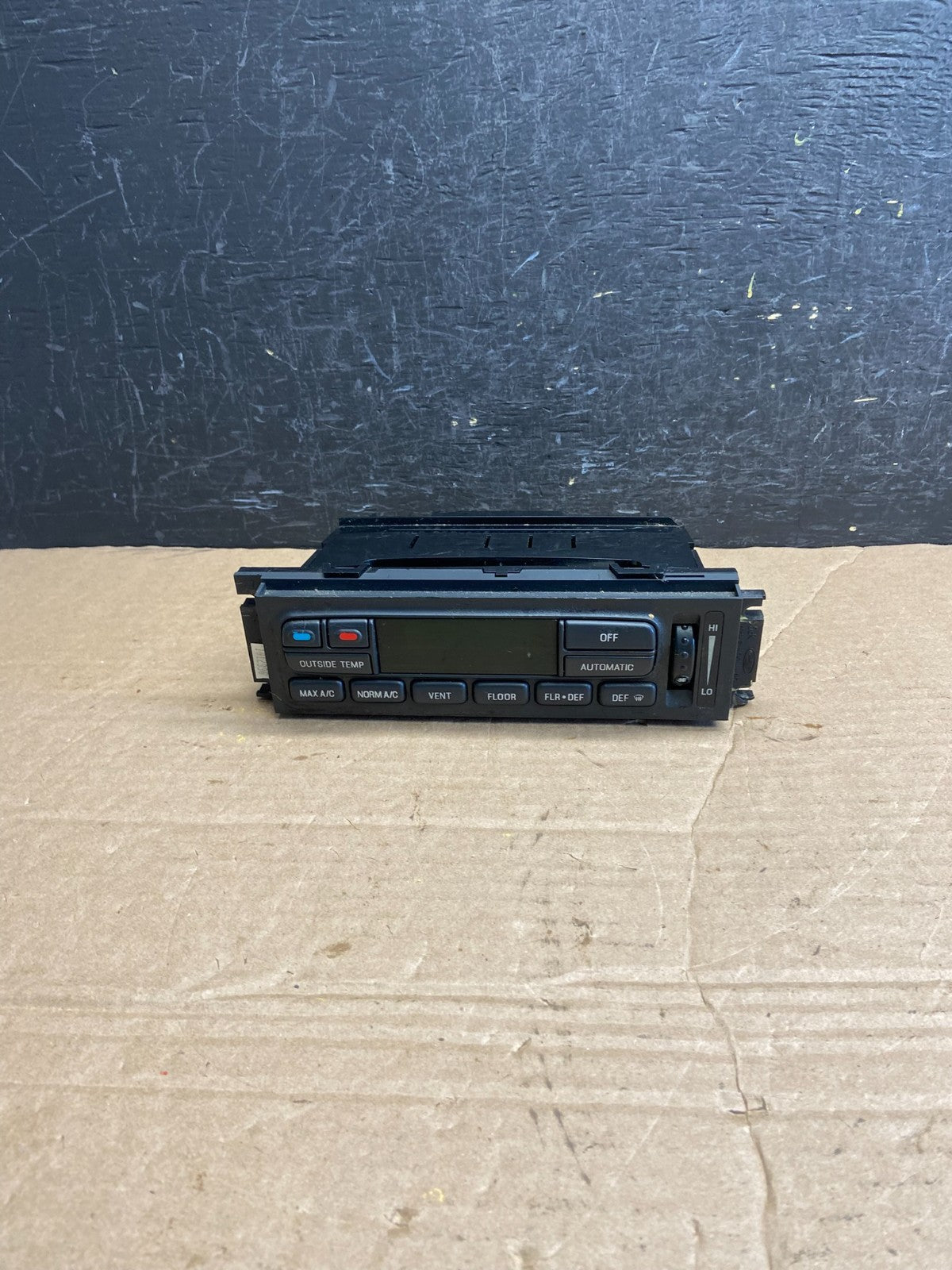 1998 to 2002 Ford Crown Victoria Marquis A/C Heater Climate Control AF1945 DG0