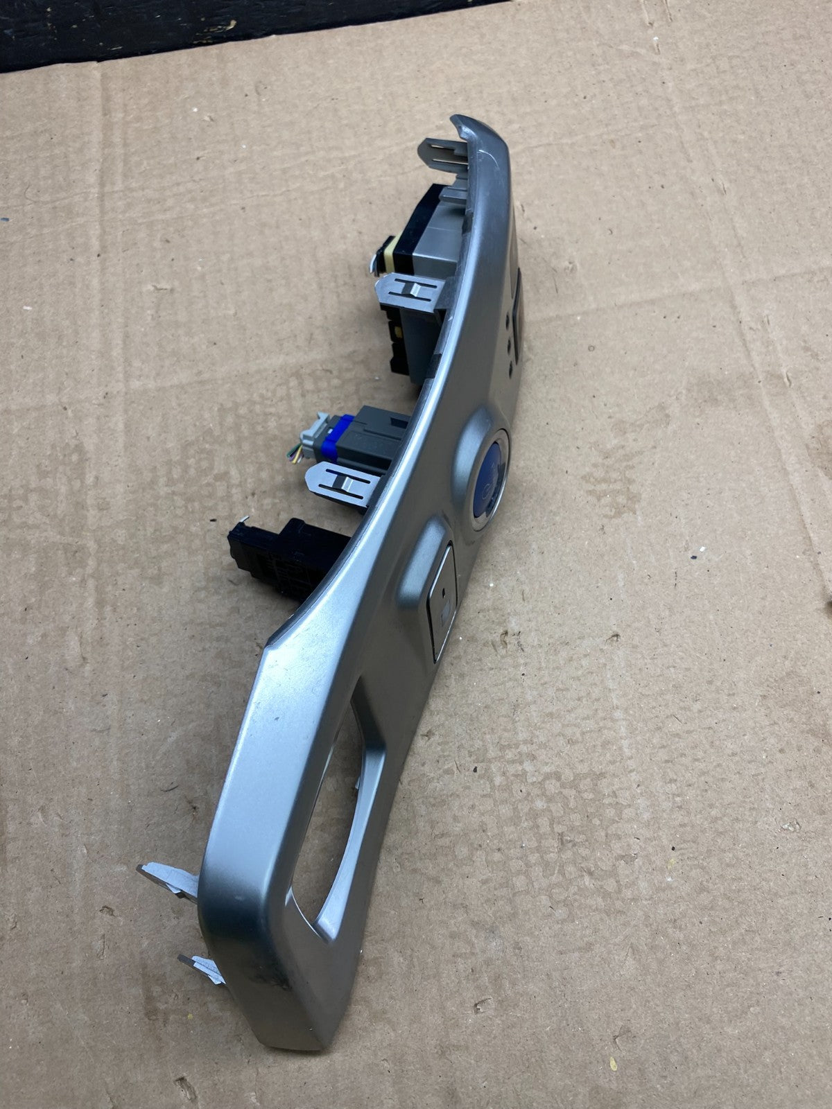 2012-2016 Toyota Prius V Shifter Bezel Trim Parking Push Start  Z0000  DG3