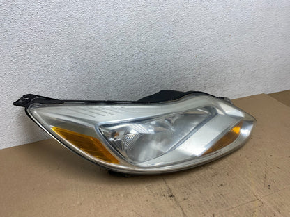 2012 2013 2014 Ford Focus Right Passenger Rh Side Headlight AE6897 DW2