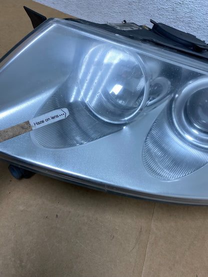 2004 to 2007 Volkswagen Touareg Left Driver Halogen Headlight AE2938 DW4