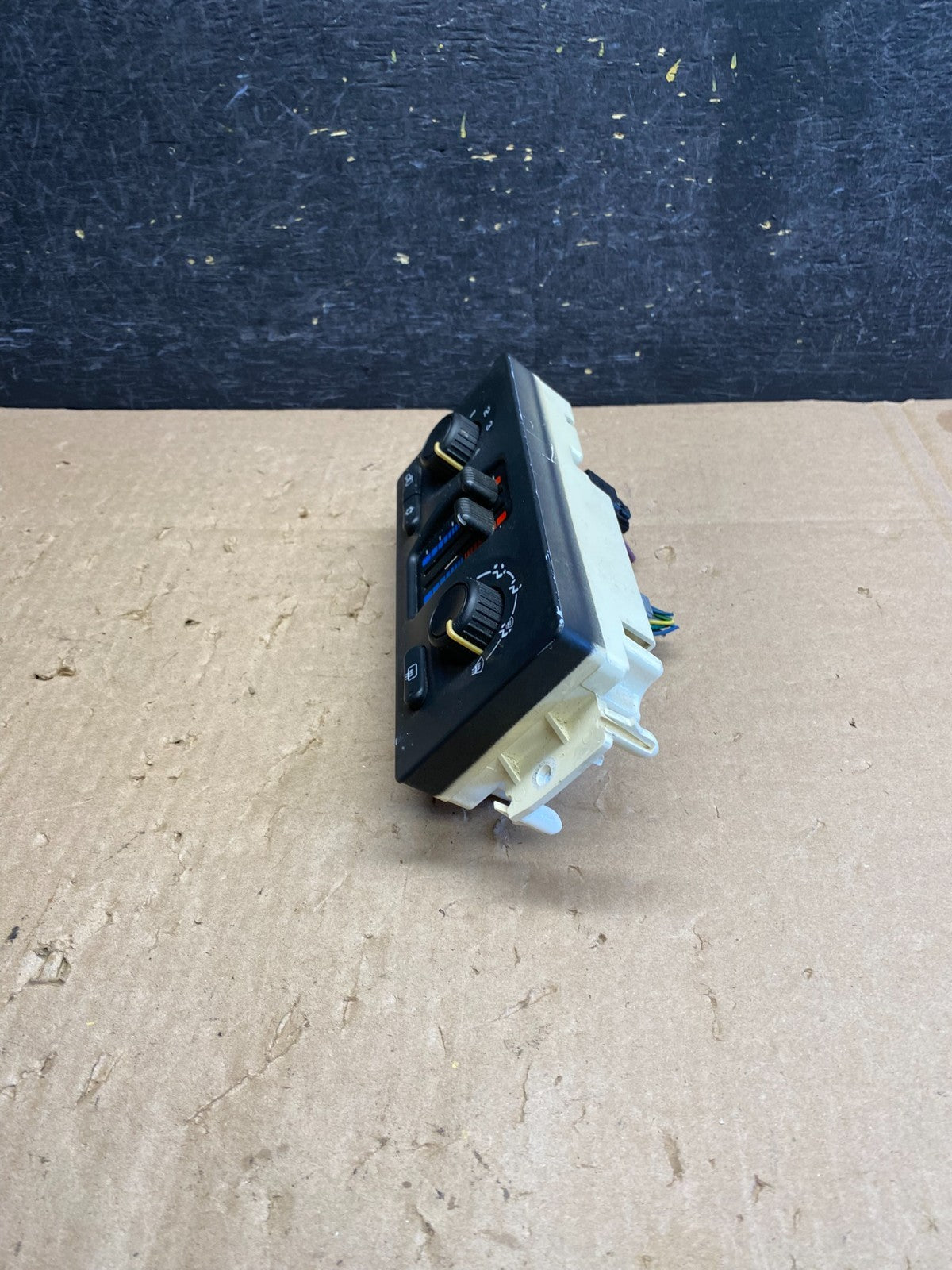 2003 to 2006 Chevrolet Silverado HVAC AC Climate Control AJ1445 DG2