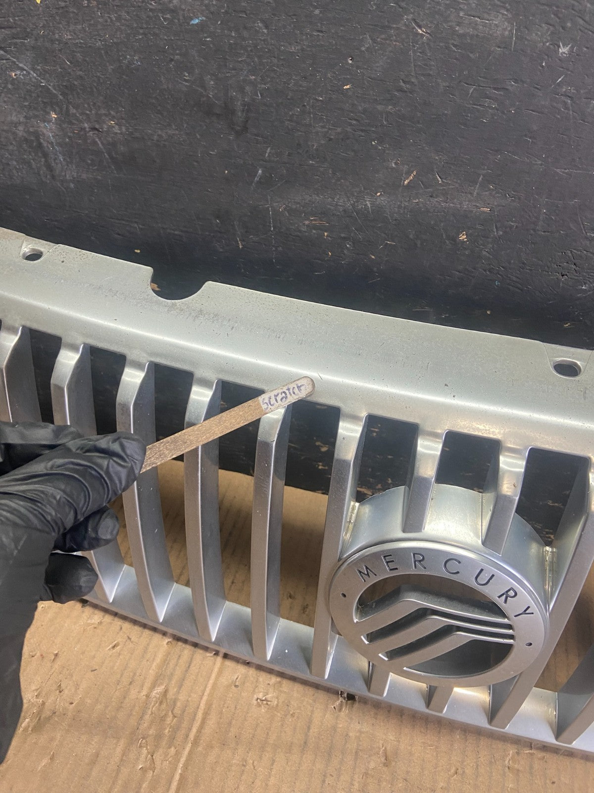 2002 to 2005 Mercury Mountaineer Front Upper Grill Grille Oem r5519 DG3