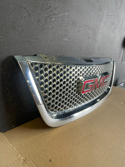 2011 to 2012 GMC Acadia Denali Front Upper Grill Grille ae3522 DG2