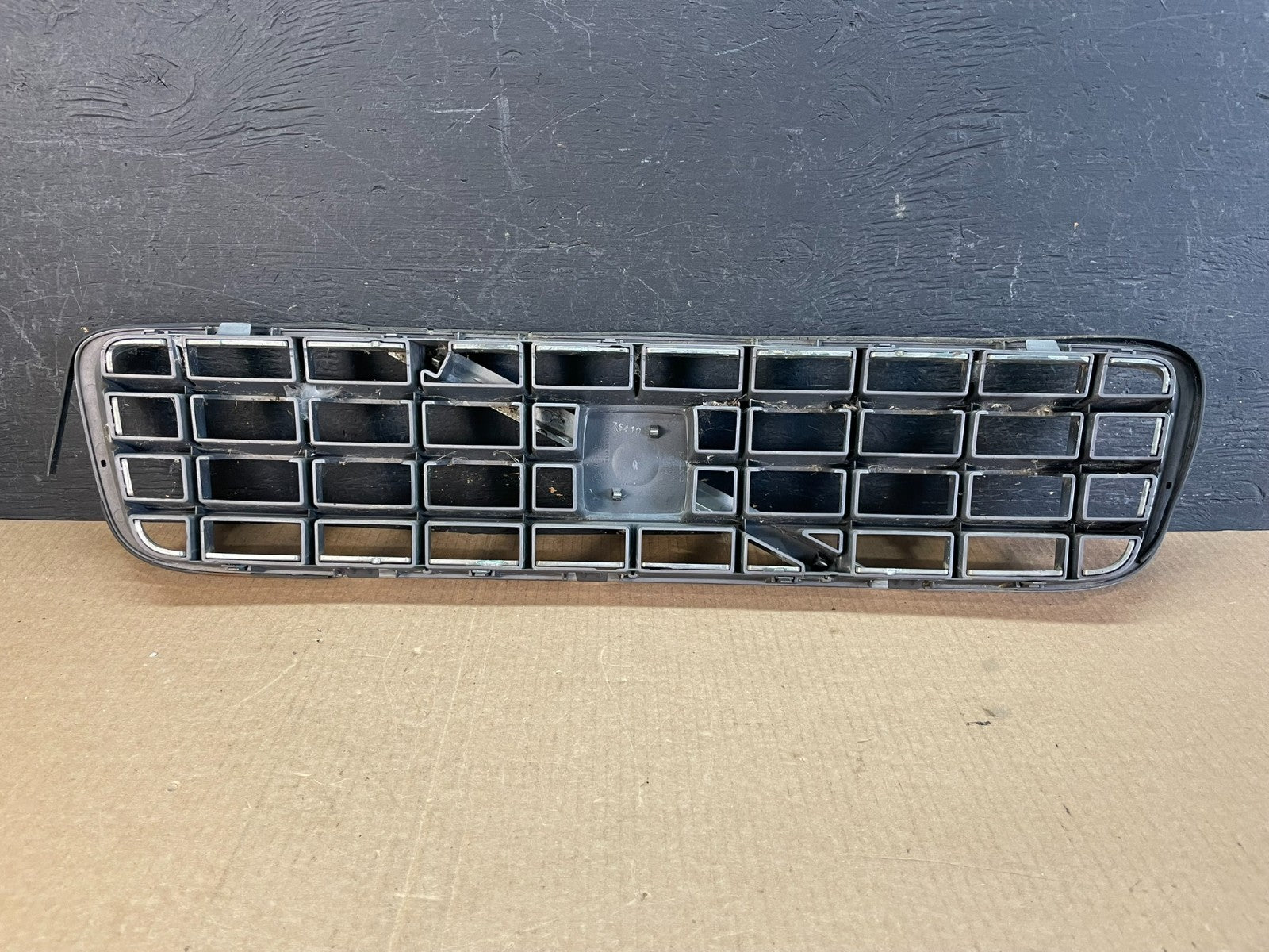 2003 to 2013 Volvo XC90 Front Upper Grill Grille AF3706 DG3