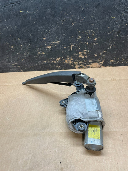 2011 to 2019 Ford Explorer Rear Windshield Wiper Motor OEM AA9011 DG2