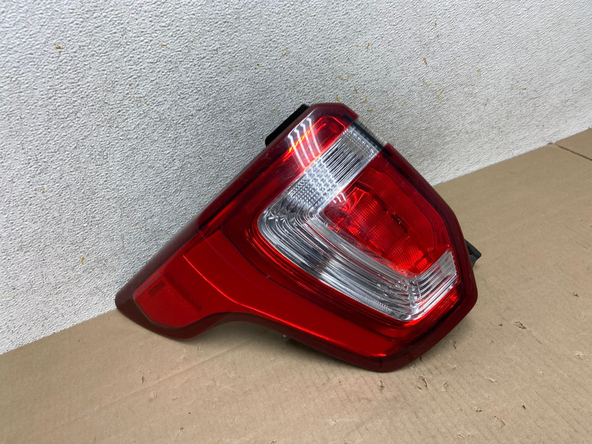 2016 to 2019 Ford Explorer Left Driver Lh Side Tail light AH2159 LK2