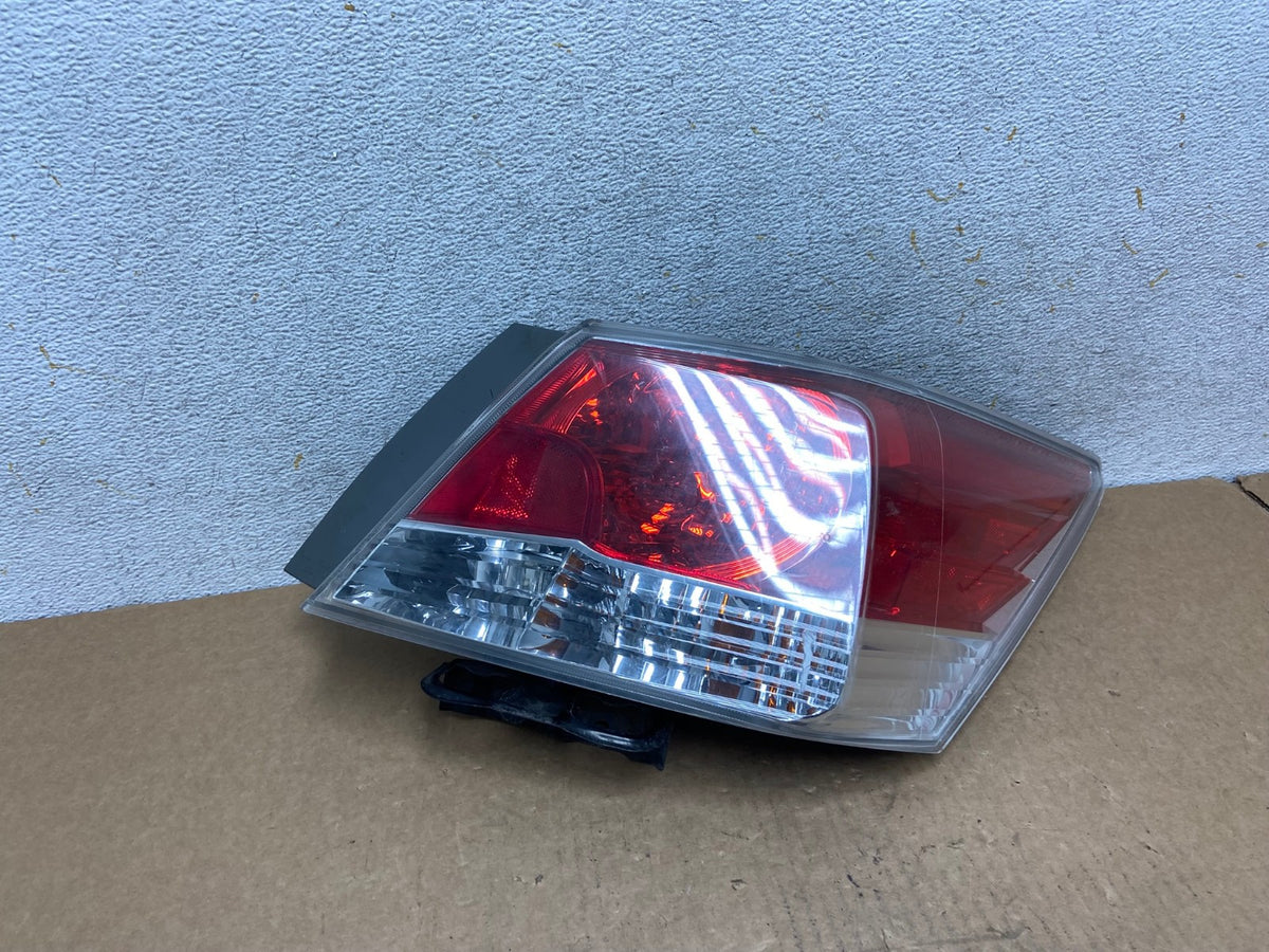 2008 to 2012 Honda Accord Sedan Tail light Right Passenger RH Side AI3394 LK0