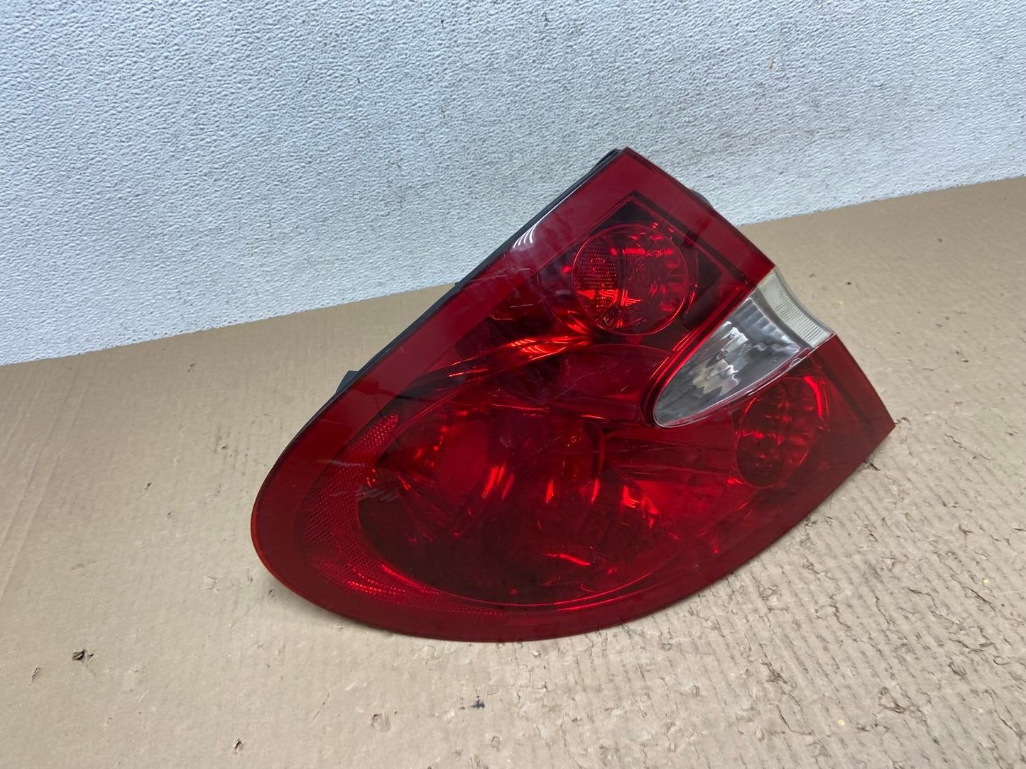 2005 to 2009 Buick Lacrosse Left Driver LH Side Tail Light AF2961 LK0