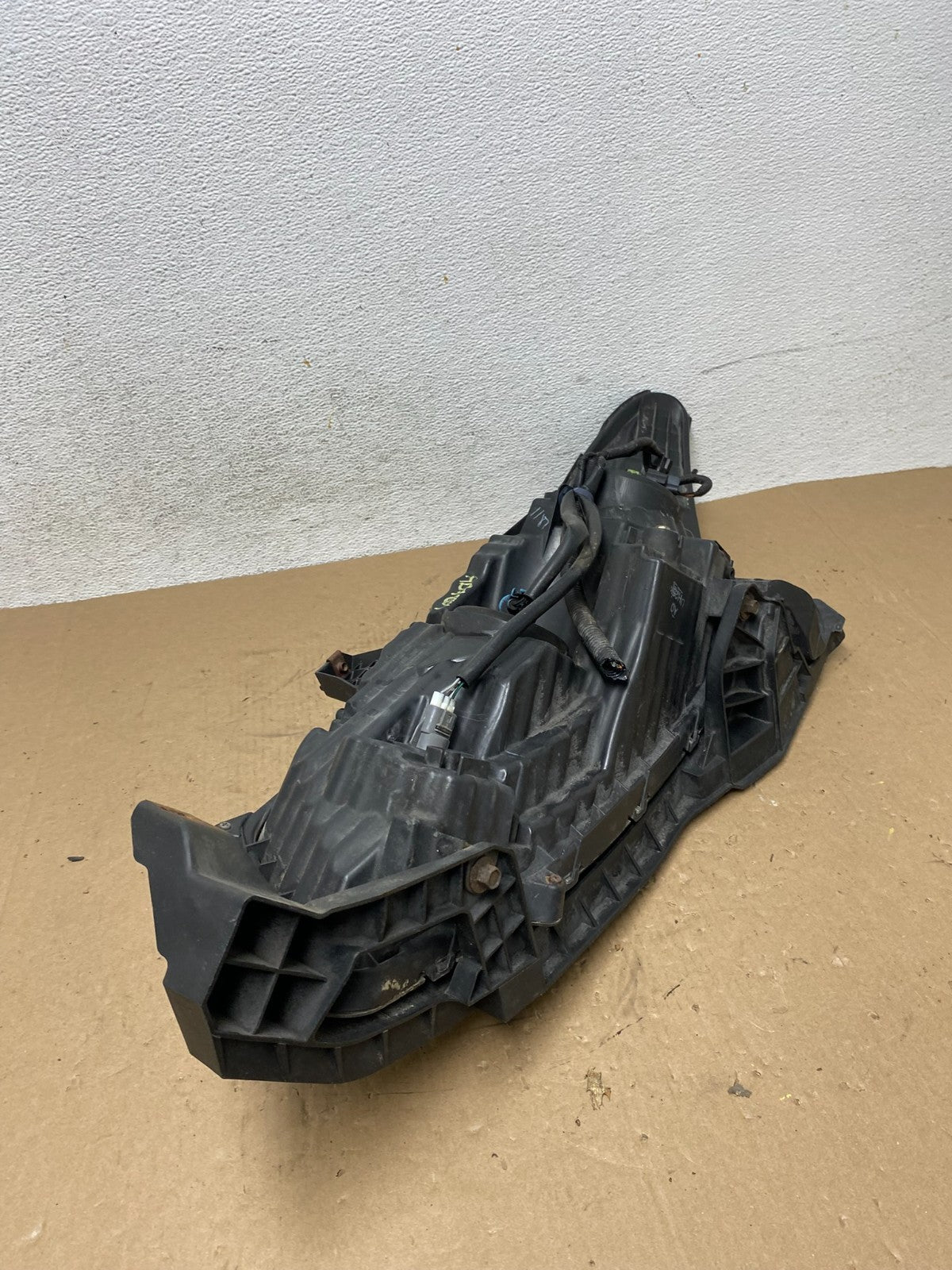 2008 to 2012 Honda Accord Coupe Right Passenger RH Side Headlight AD7801 DW5