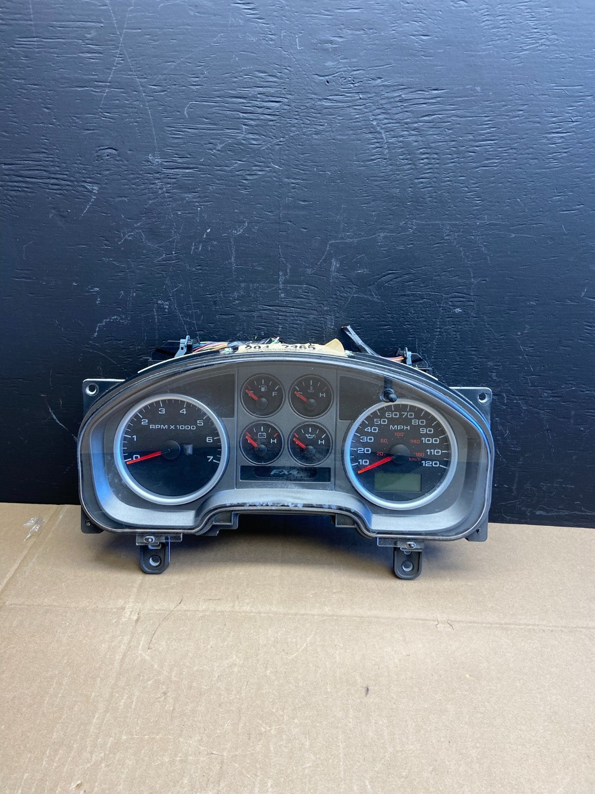 2004 - 2005 Ford F150 F-150 Speedometer Cluster Gauge Oem ab9213 DG0