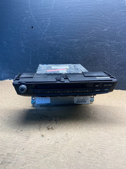 2007 - 2010 Bmw X5 Radio DVD CD Player AM/FM AD9895 DG0