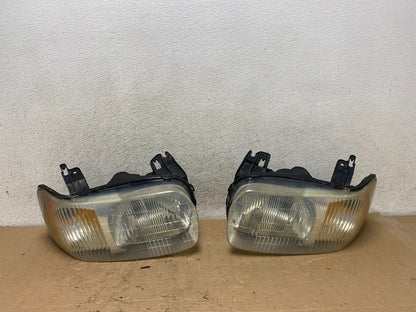 2001 - 2004 Ford Escape Headlights Left+Right Halogen AI0909 DW0
