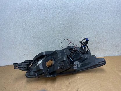 2013 to 2019 Ford Taurus Left Driver LH Side Headlight Halogen AI8755 DW10
