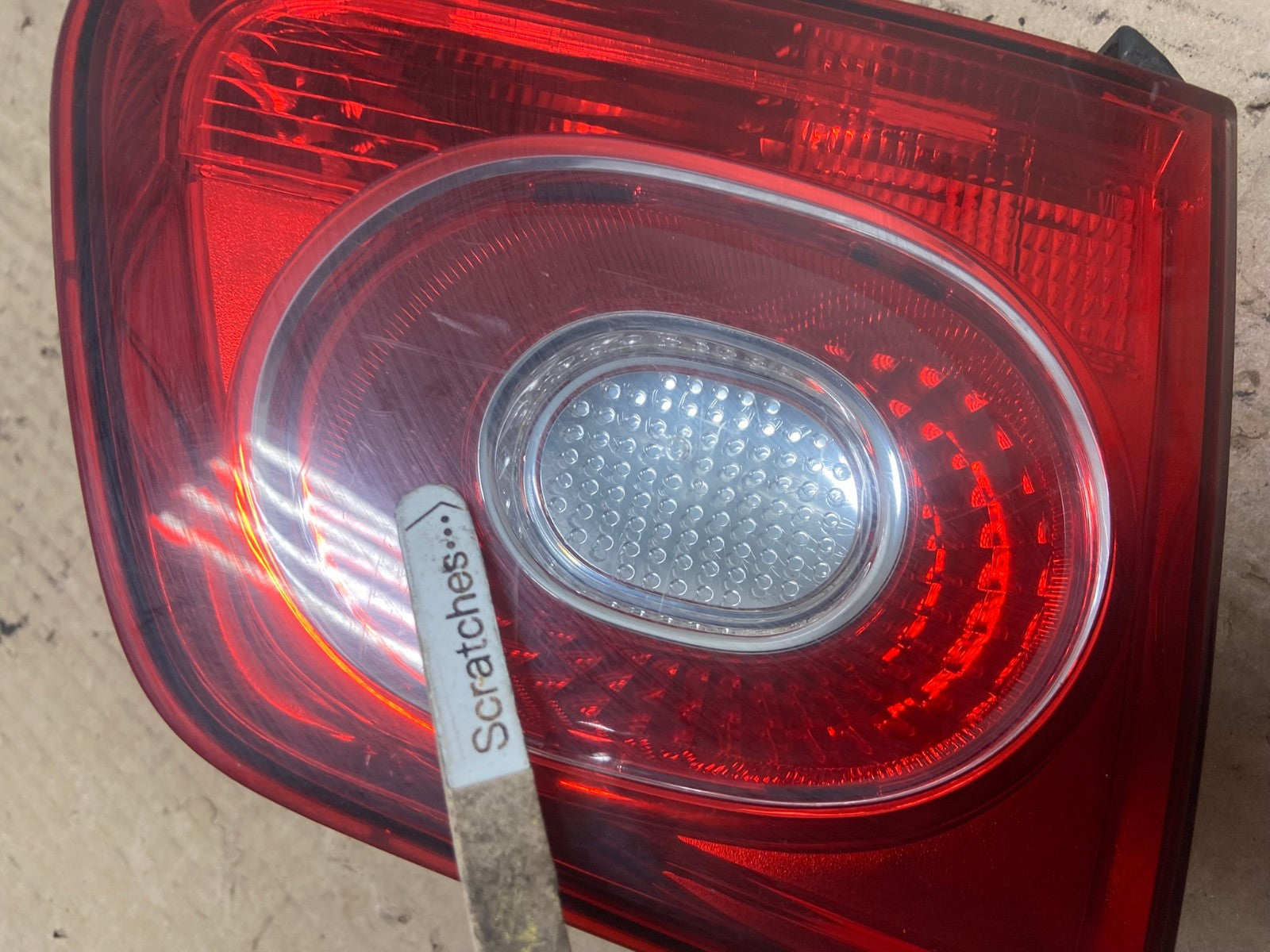 2009-2011 Volkswagen Tiguan Left Driver Side Inner Tail Light AF7071 LK3