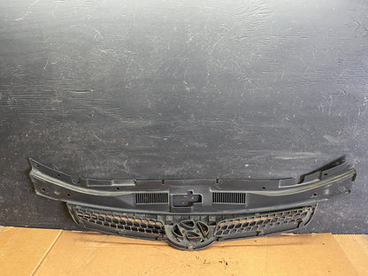 2009-2012 Hyundai Elantra Touring Wagon Front Upper Grill Grille S0389 DG6