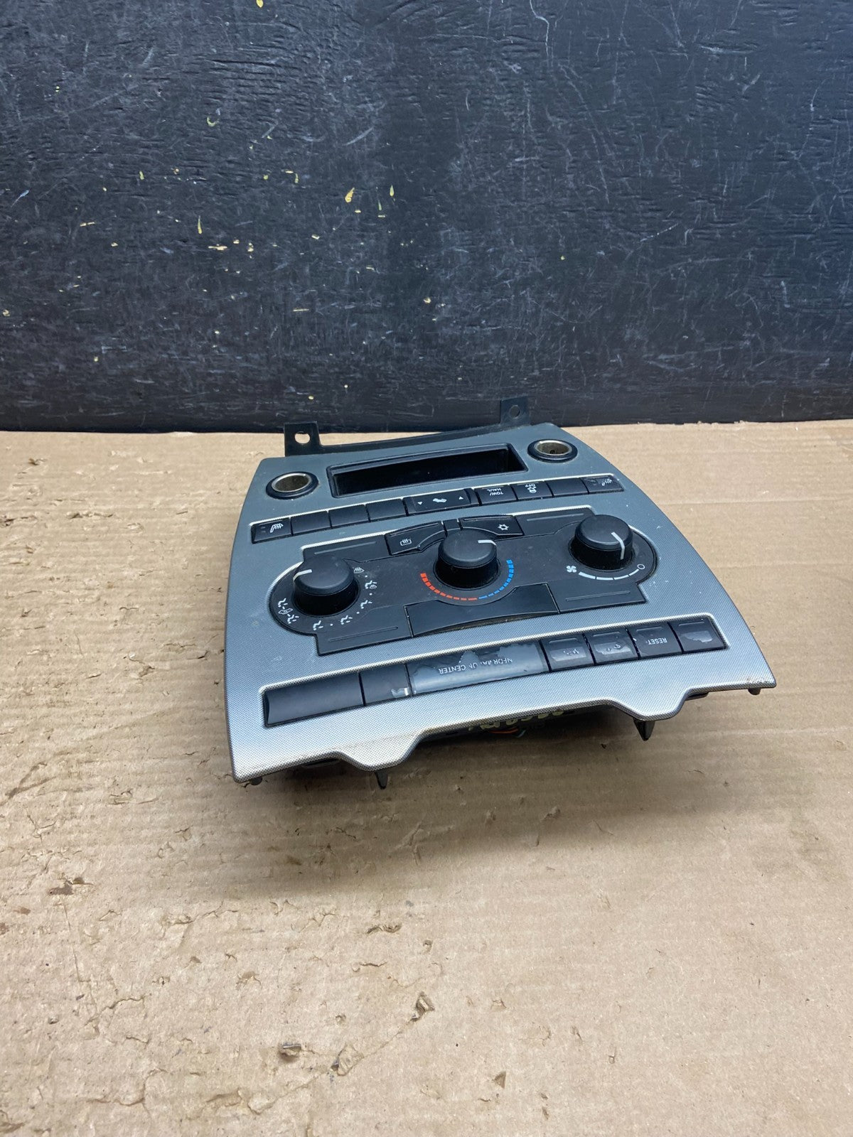 2005 2006 2007 Jeep Commander Grand Cherokee A/C Climate Control Bezel ag8586 DG2