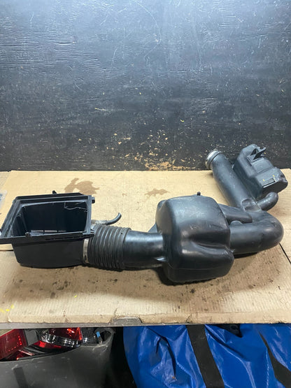 2011 - 2013 Dodge Durango 3.6L Resonator Air Intake Tube OEM  X3146 DG5
