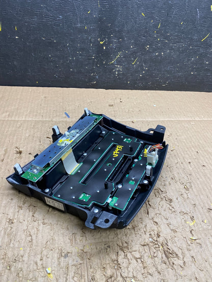 2007 to 2010 Mitsubishi Outlander Am Fm Cd Player Radio OEM Receiver v7431 DG4