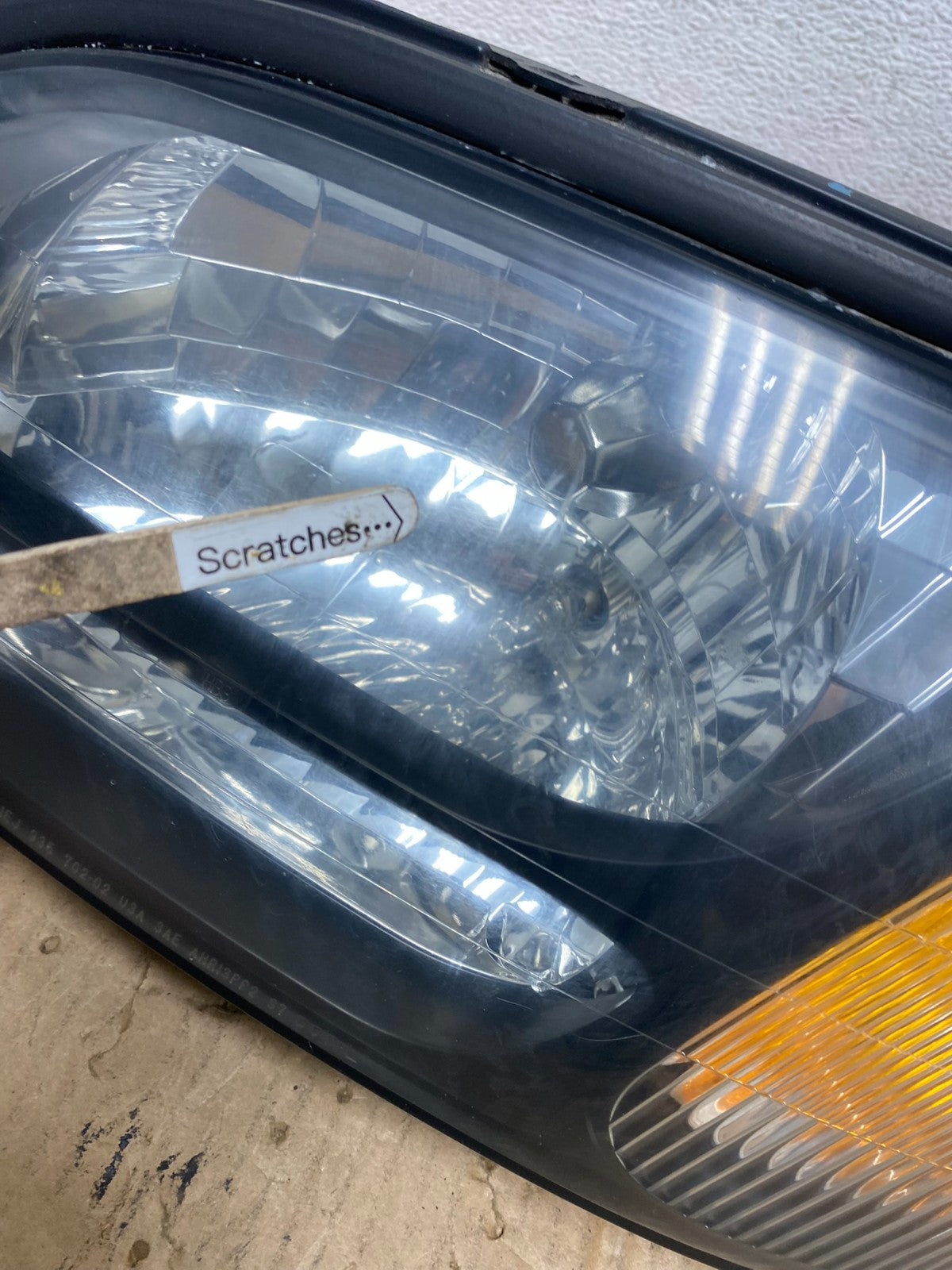 2001-2004 Subaru Legacy Outback Left Driver Lh Side Headlight AD1090 DW3