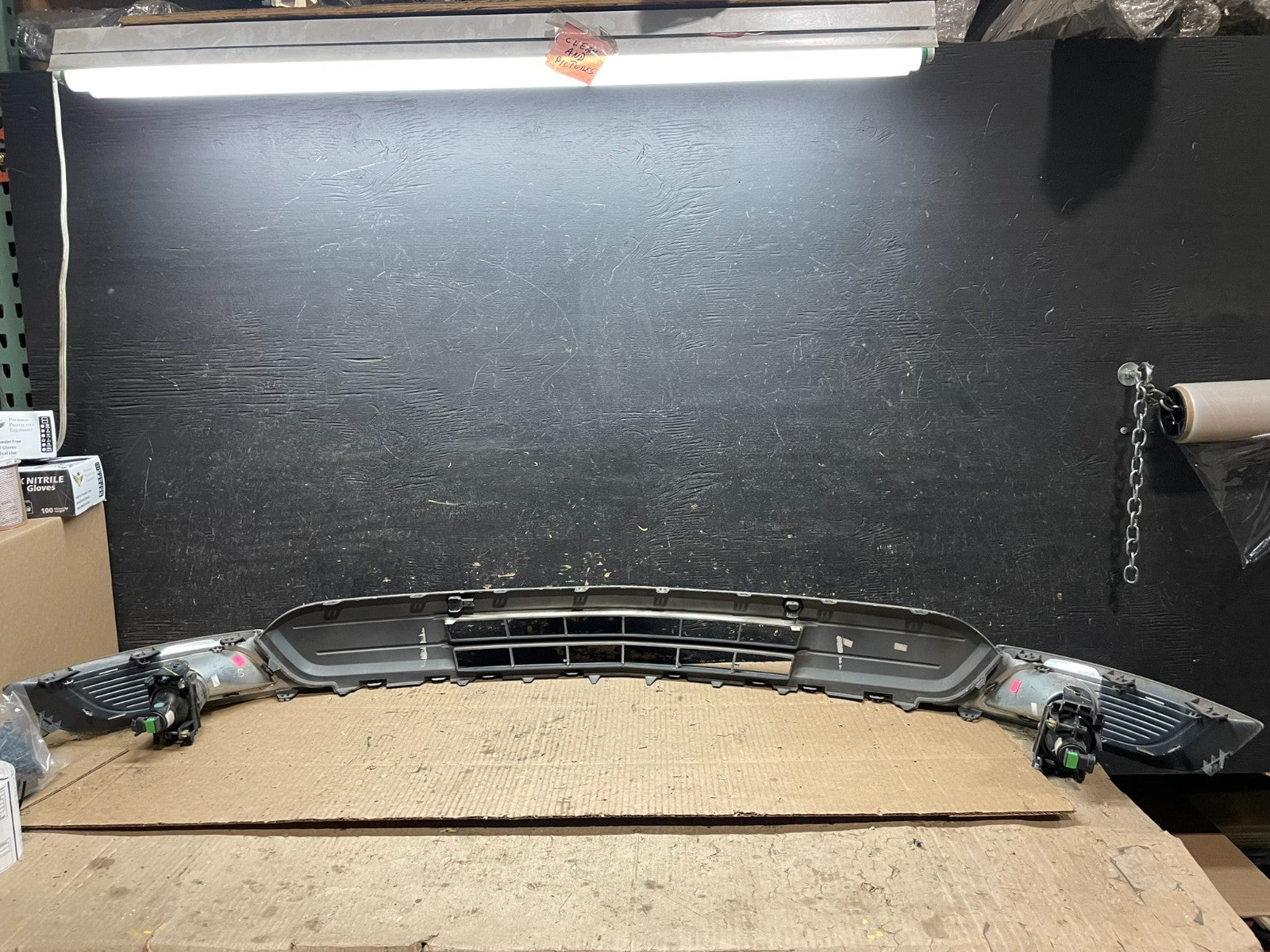2013 to 2016 Lincoln MKS Front Lower Grille Grill Oem Y1288 DG3