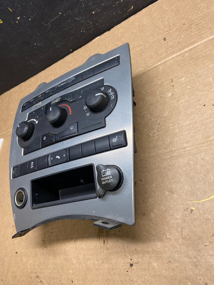 2005 2006 2007 Jeep Commander Grand Cherokee A/C Climate Control Bezel W6505 DG3