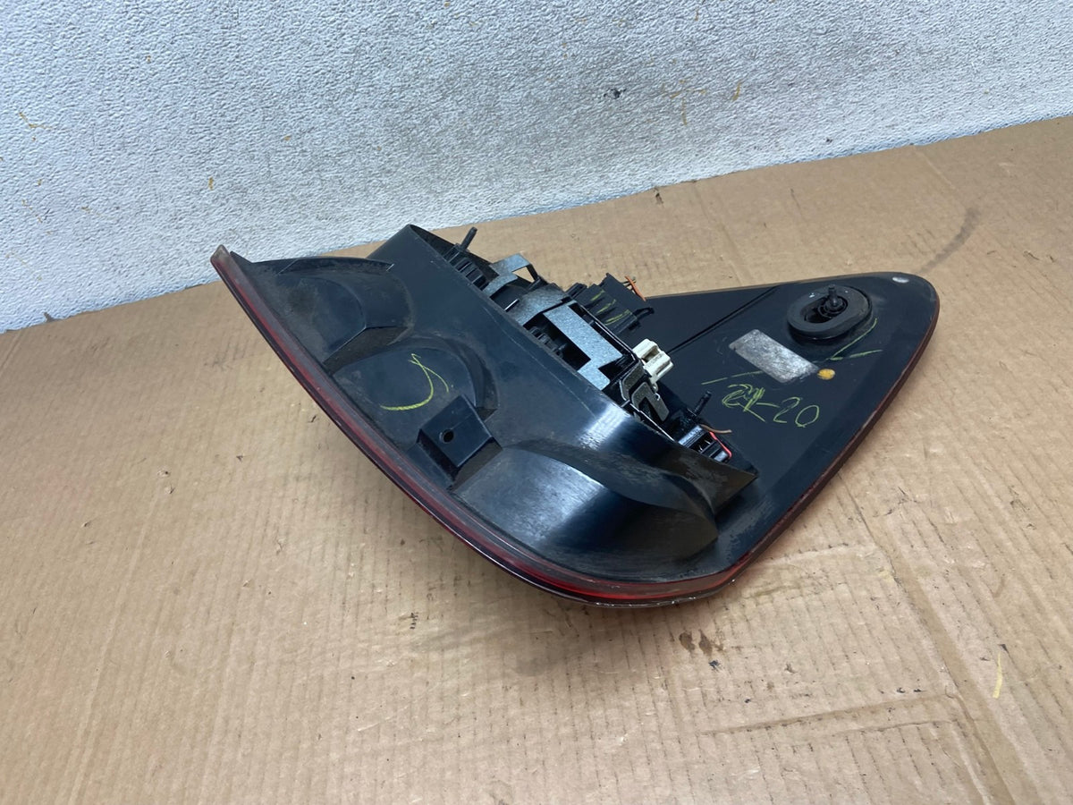 2009 to 2011 Mercedes ML350 ML-Class Right Passenger RH Tail Light AI7032 LK4