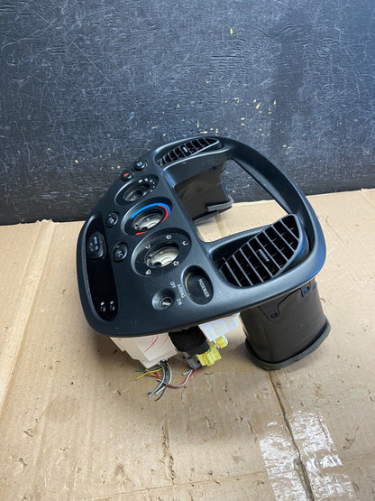 2004 2006 Toyota Tundra Climate Control Panel Radio Bezel AI2776 DG2