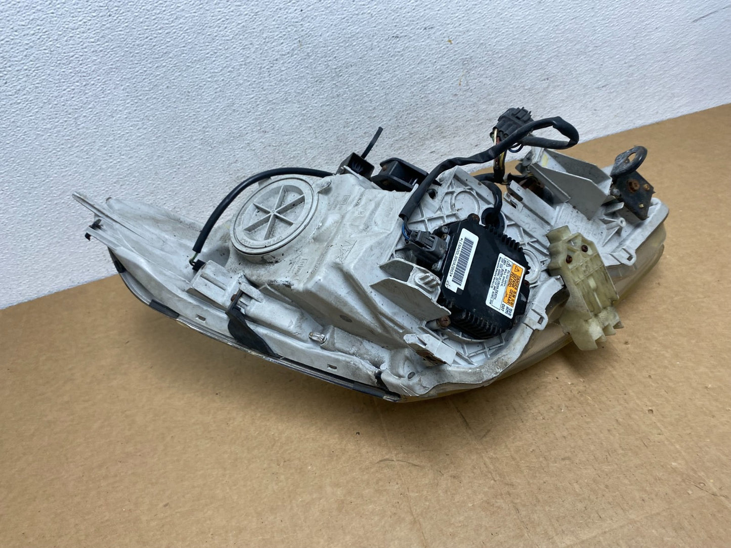 2007-2009 Infiniti G35 G37 Left Driver Hid Xenon Headlight Sedan AD5490 DW10